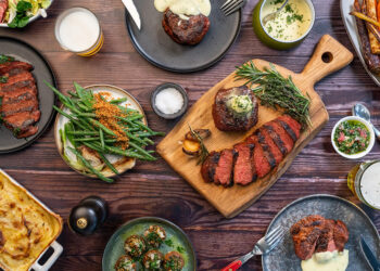 Planted bringt das erste fermentierte Steak seiner Art auf den Markt – und baut Produktion aus
