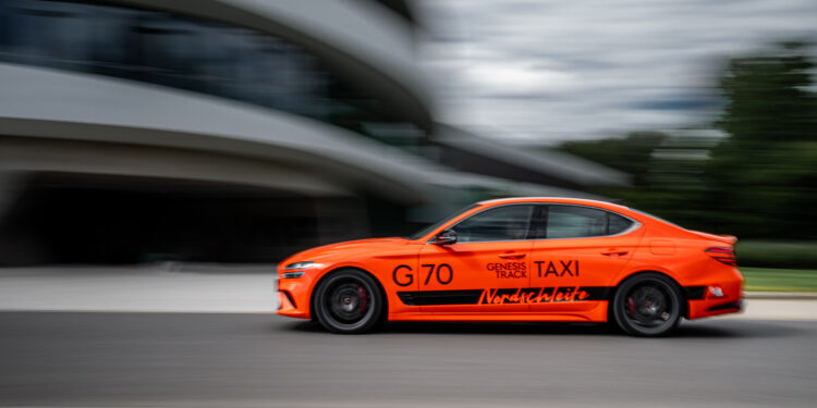 GENESIS STARTET DAS PROGRAMM „TRACK TAXI NORDSCHLEIFE“ AUF DEM NÜRBURGRING