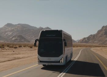 Hyundai testet Wasserstoffbus in den Bergen von NEOM zur Förderung emissionsfreier Mobilität