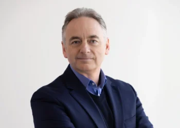Die Zukunft der elektrischen Premium-Mobilität – Lawrence Hamilton im Interview